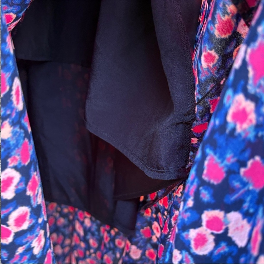 EUC J. Crew Ramea Floral Crepe Dress
Size 6 - Picture 9 of 12